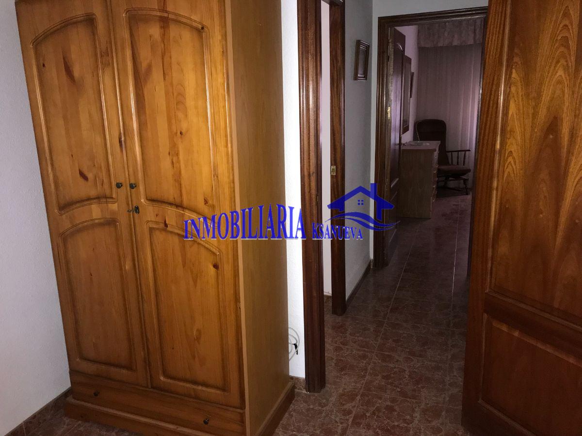 For sale of flat in Córdoba