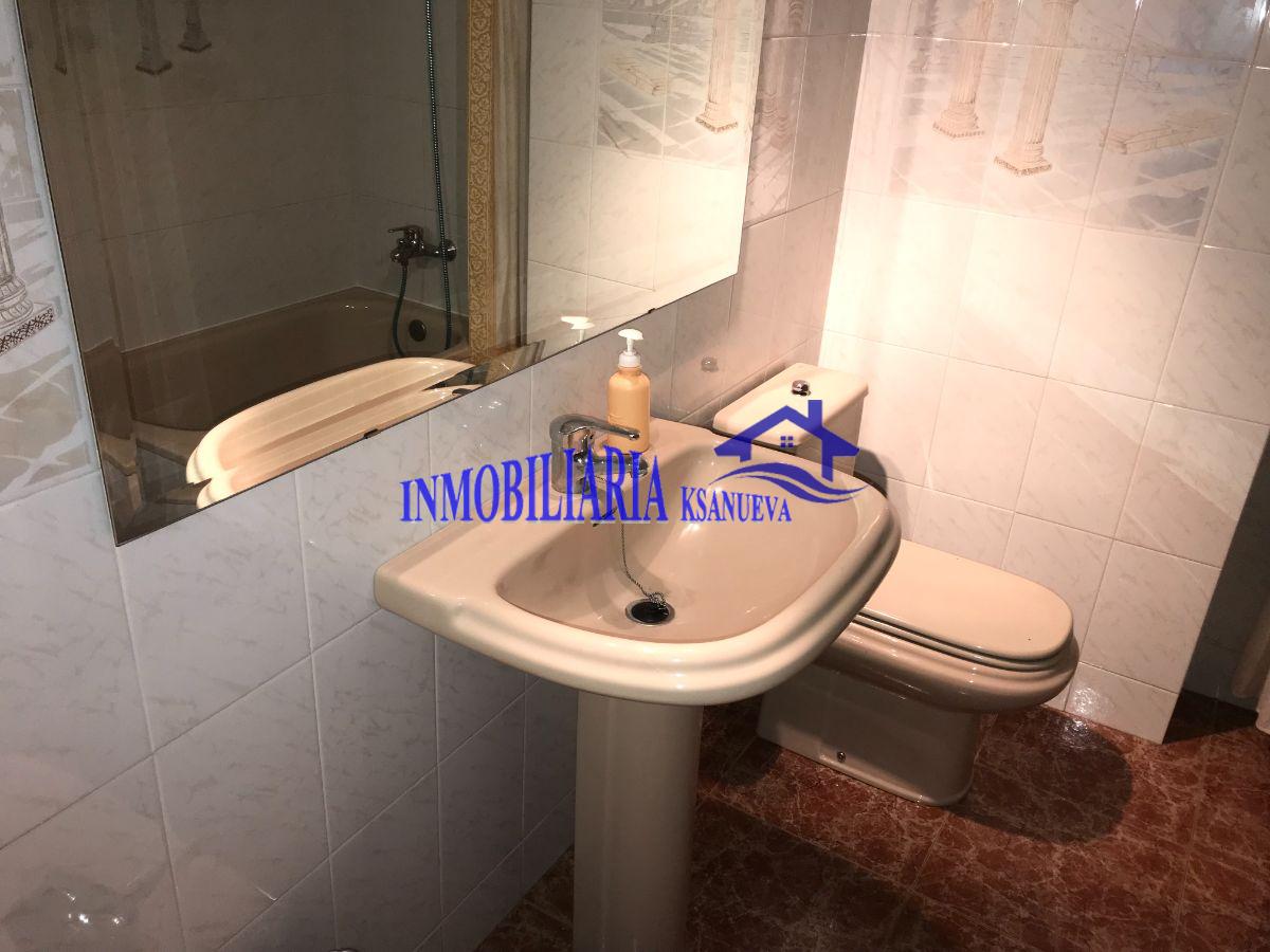 For sale of flat in Córdoba