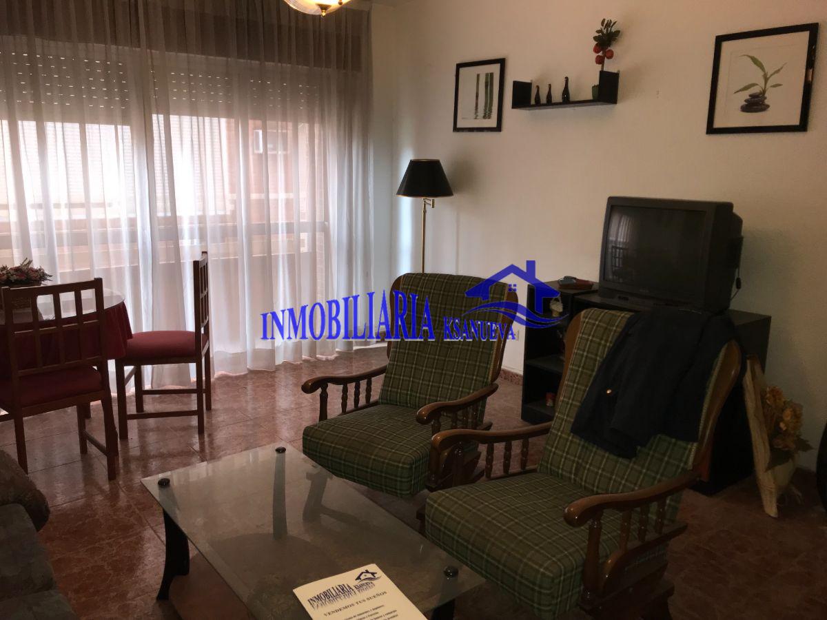 For sale of flat in Córdoba