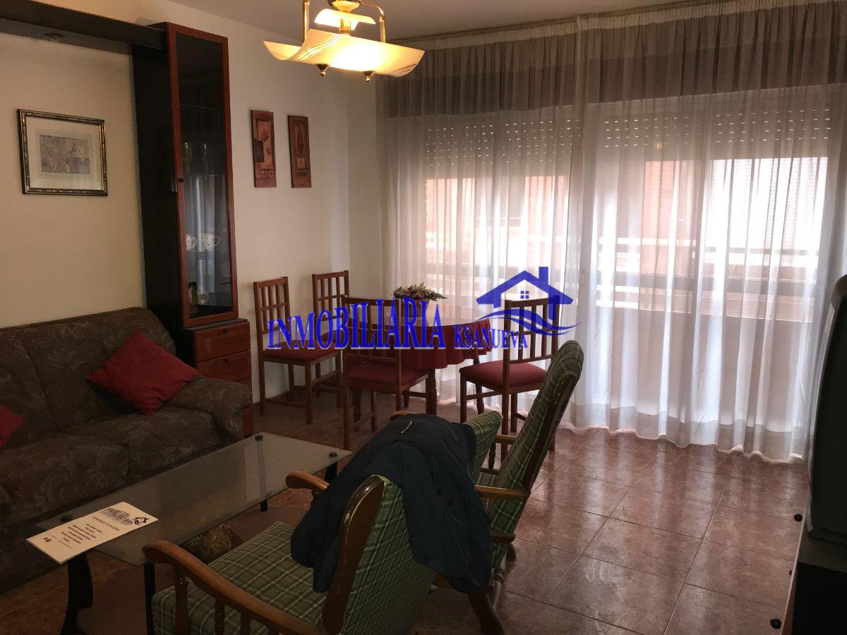 For sale of flat in Córdoba