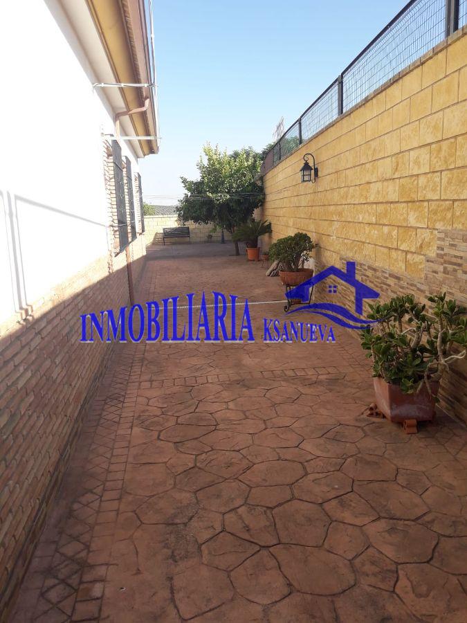 For sale of chalet in Córdoba