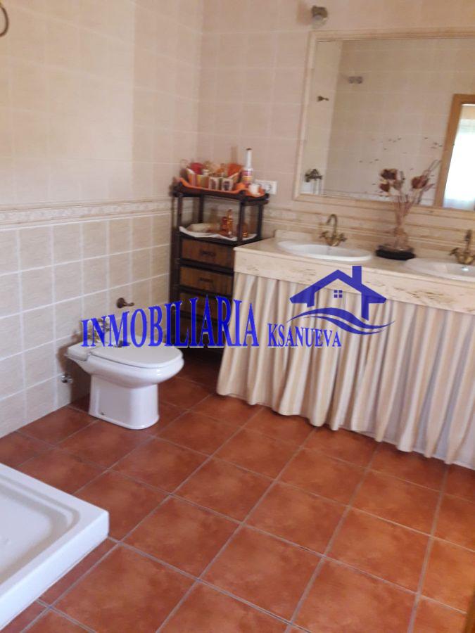For sale of chalet in Córdoba
