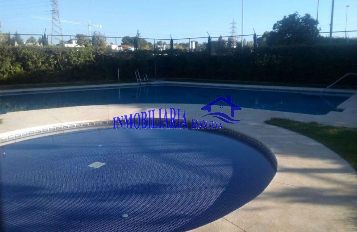 For sale of flat in Córdoba