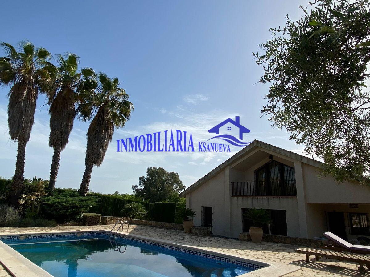 For sale of chalet in Córdoba