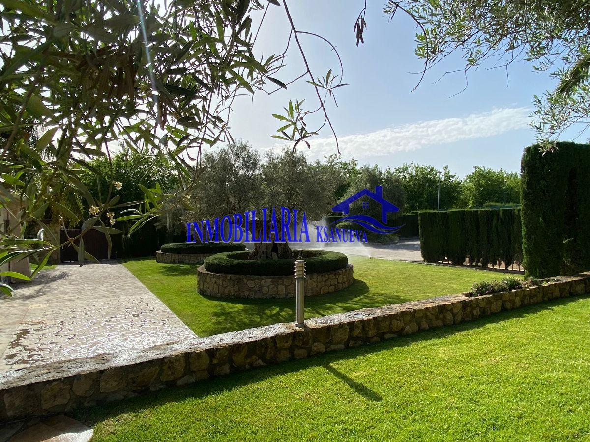For sale of chalet in Córdoba