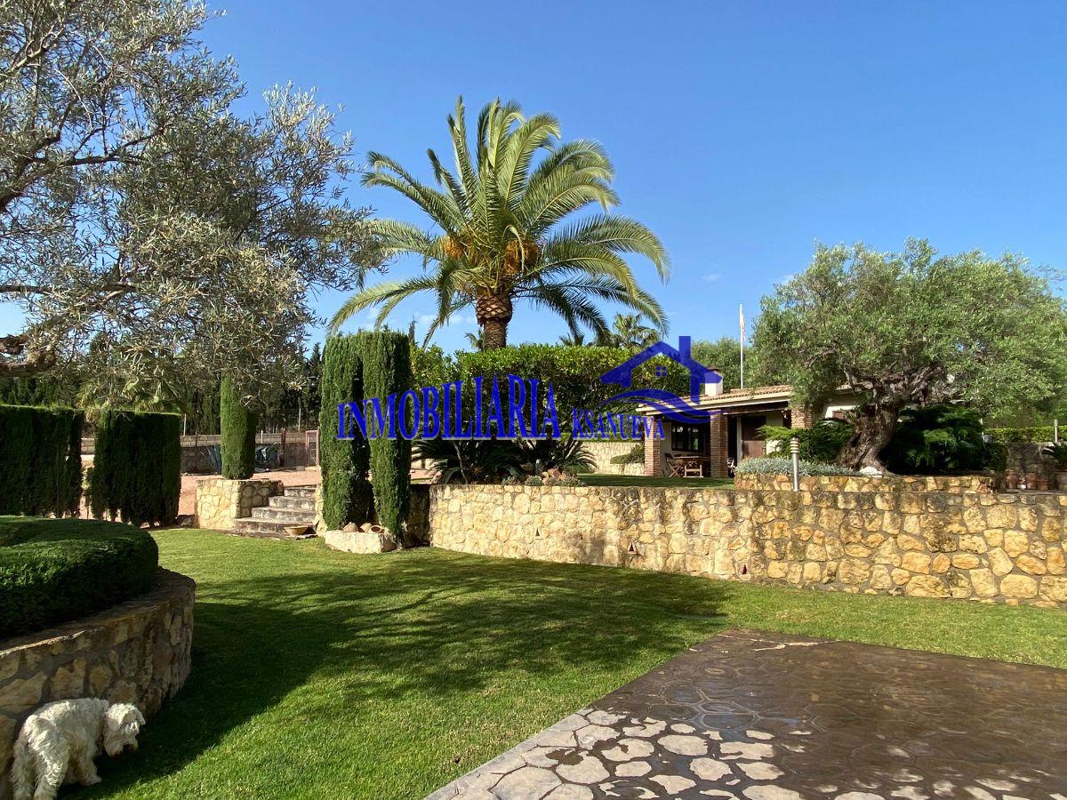 For sale of chalet in Córdoba