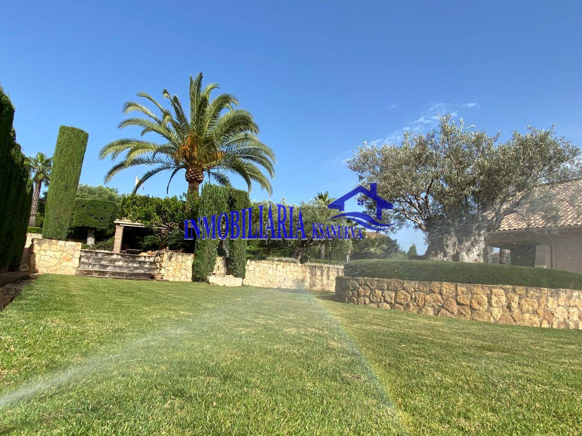 For sale of chalet in Córdoba
