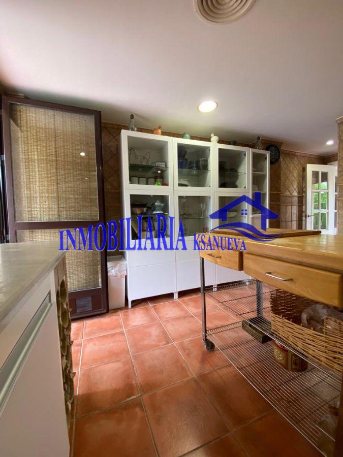 For sale of chalet in Córdoba
