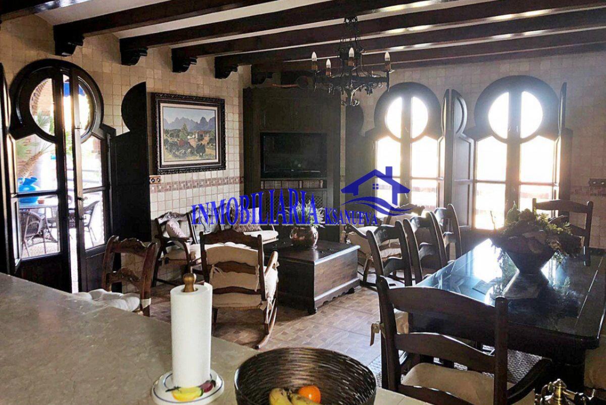 For sale of chalet in Córdoba