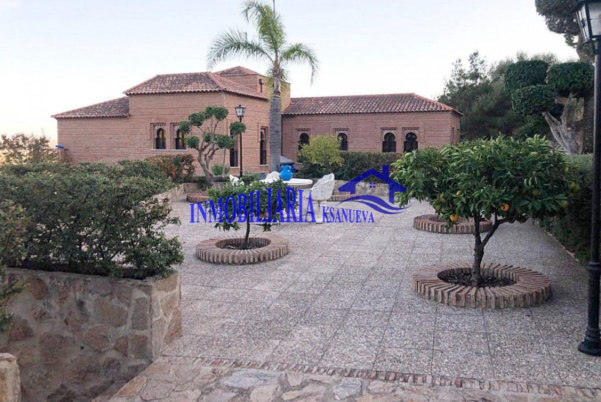 For sale of chalet in Córdoba