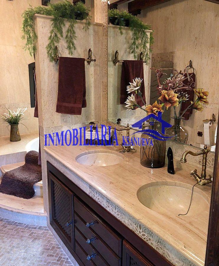 For sale of chalet in Córdoba