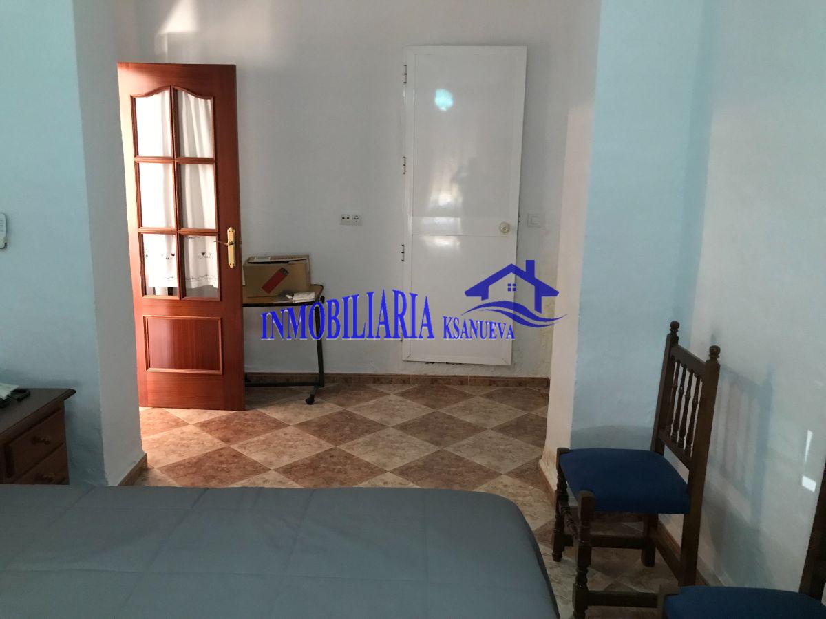 For sale of house in Nueva Carteya
