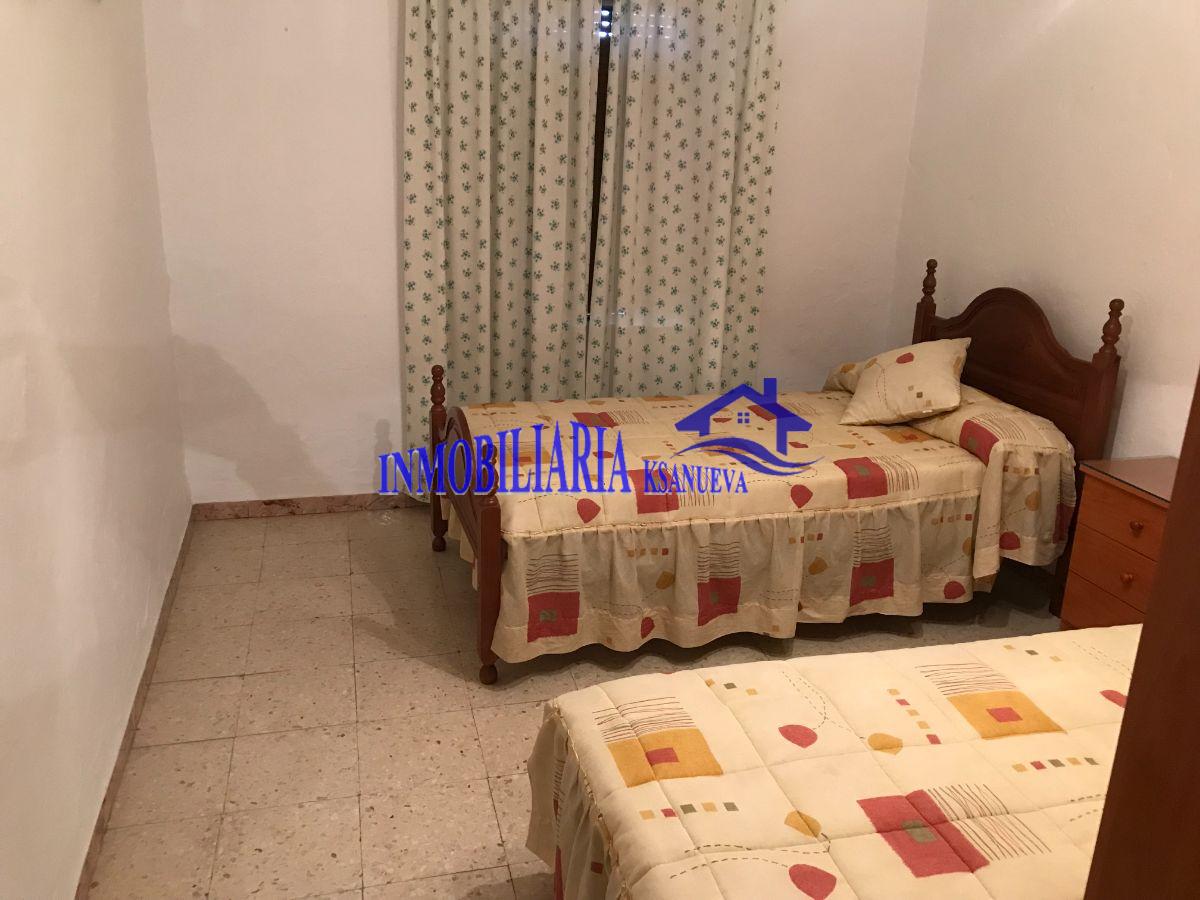 For sale of house in Nueva Carteya