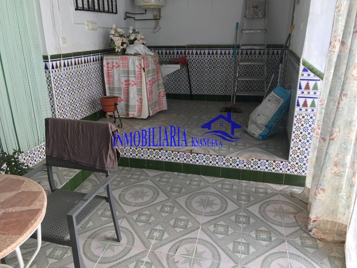 For sale of house in Nueva Carteya
