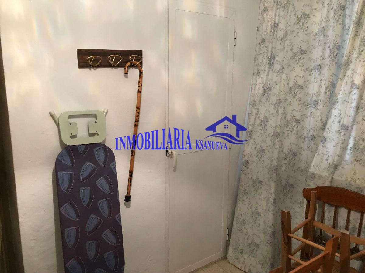 For sale of house in Nueva Carteya