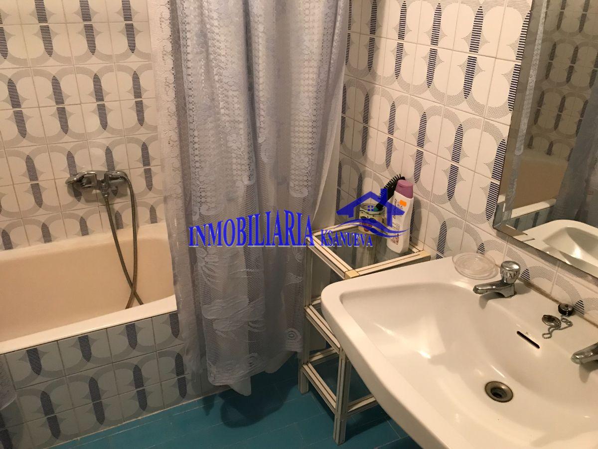 For sale of house in Nueva Carteya