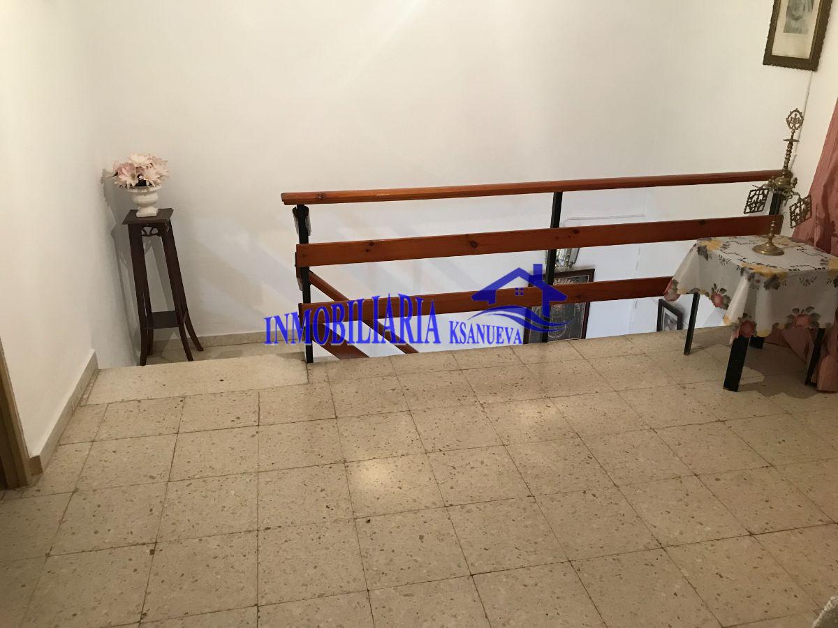 For sale of house in Nueva Carteya