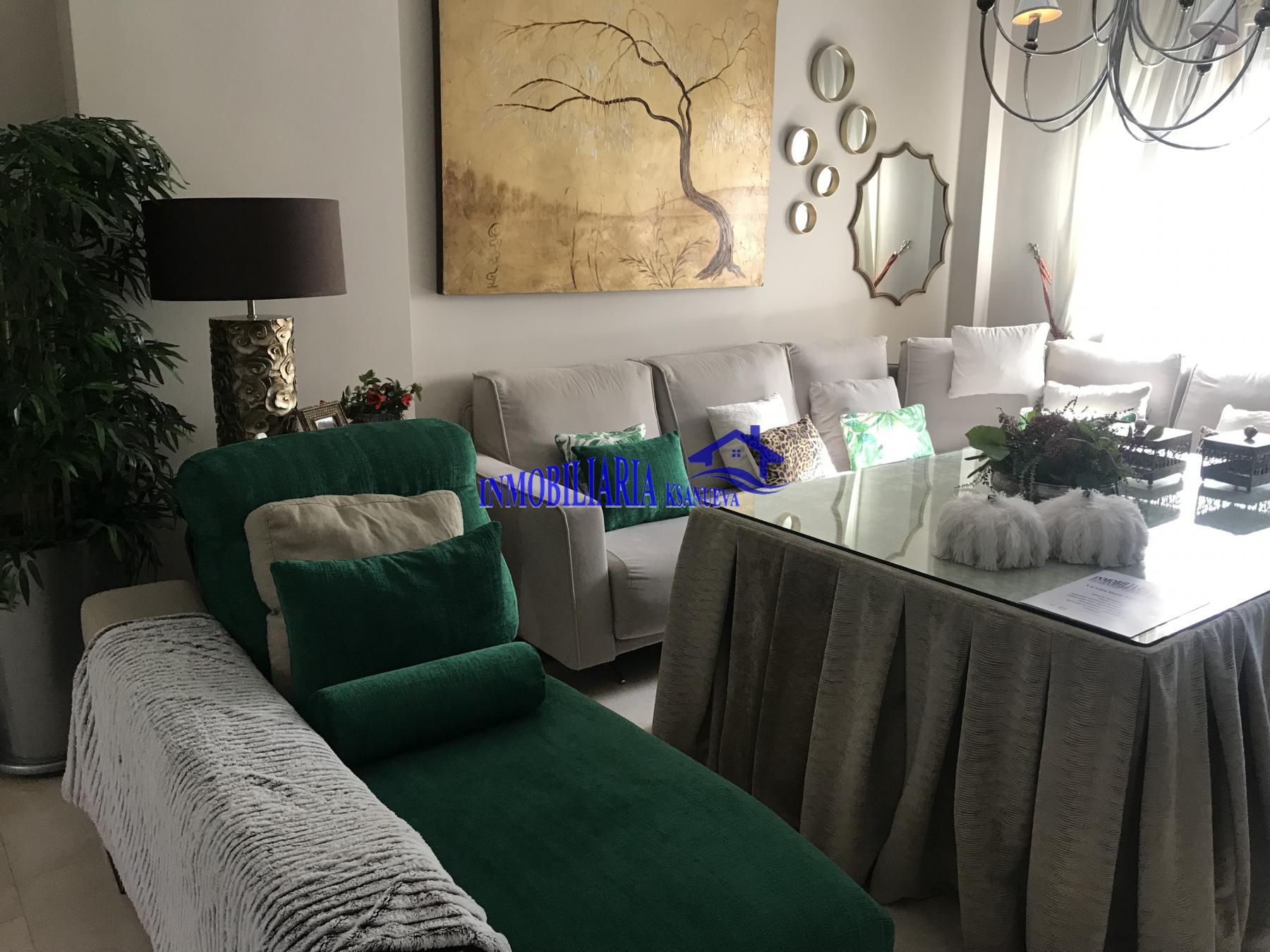 For sale of house in Córdoba