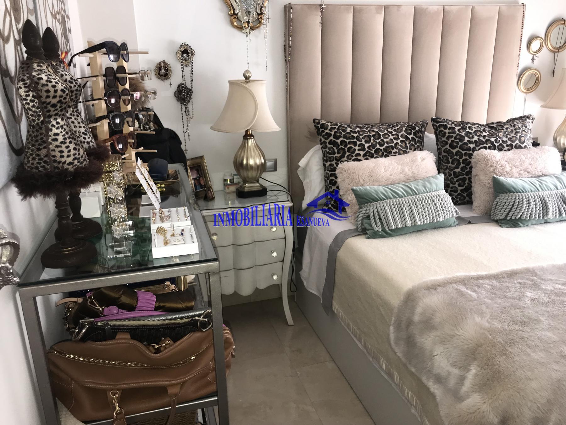 For sale of house in Córdoba