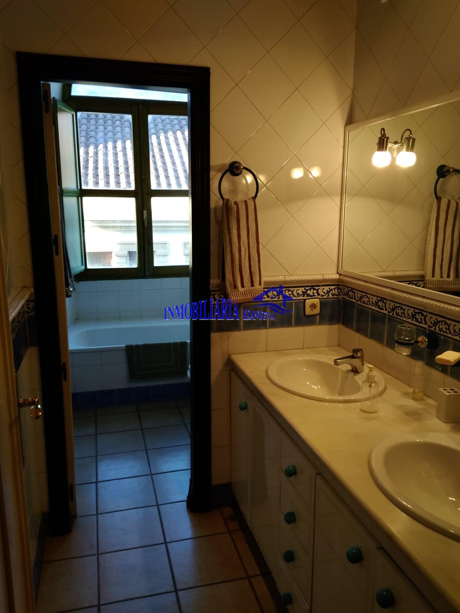 For sale of house in Córdoba
