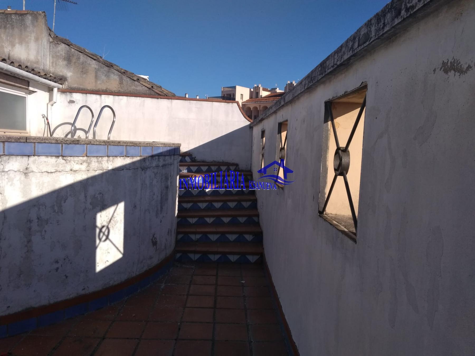For sale of house in Córdoba