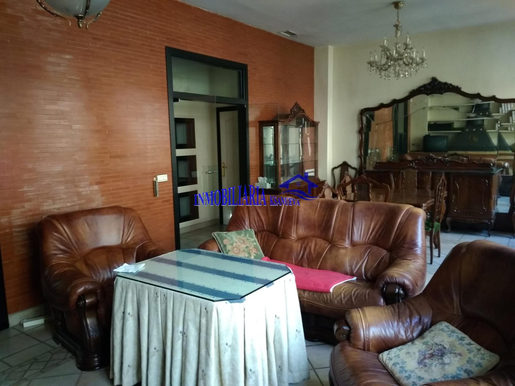 For sale of house in Córdoba