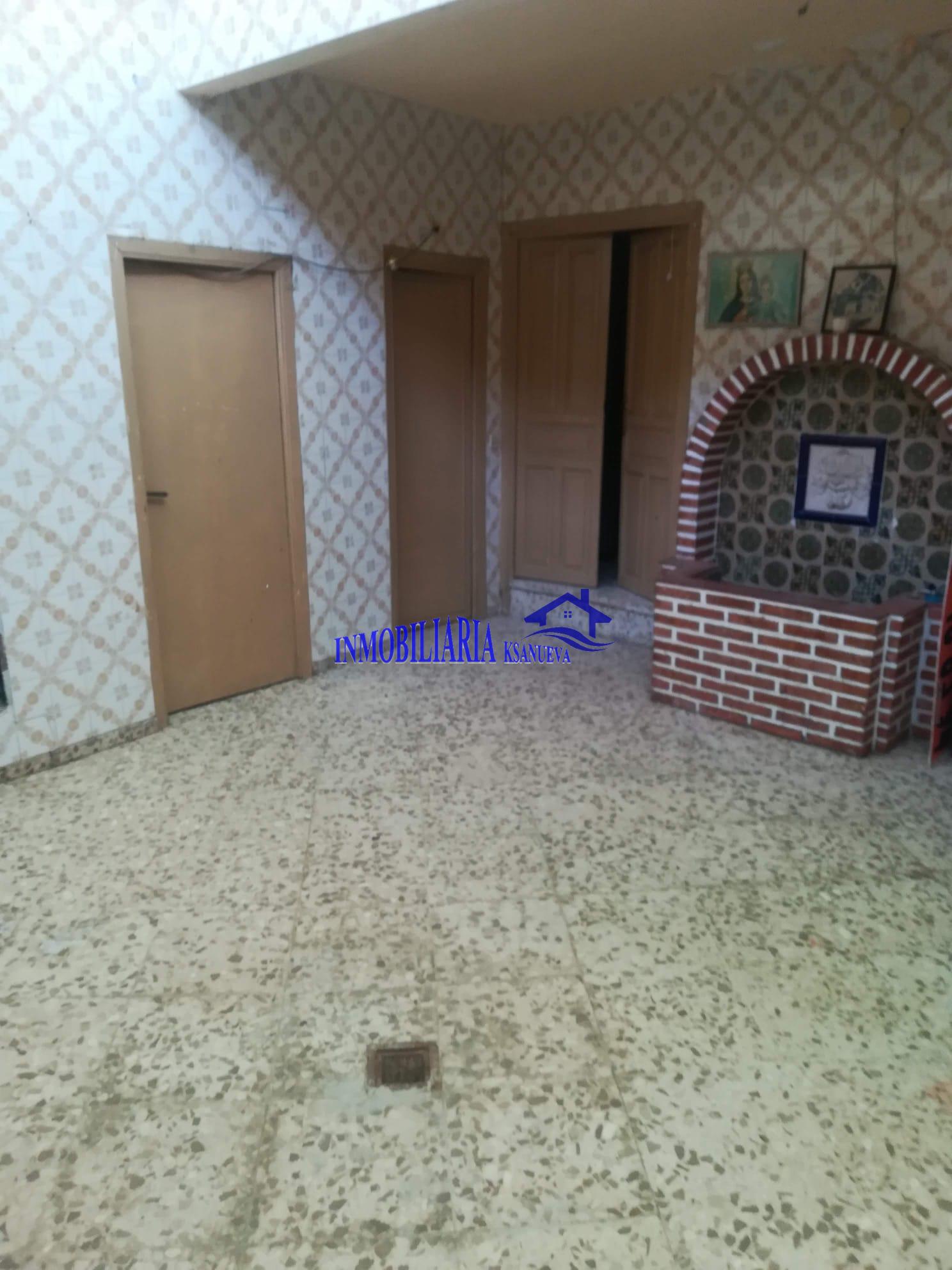 For sale of house in Córdoba