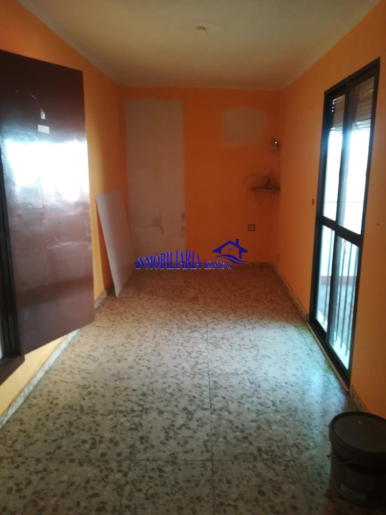 For sale of house in Córdoba