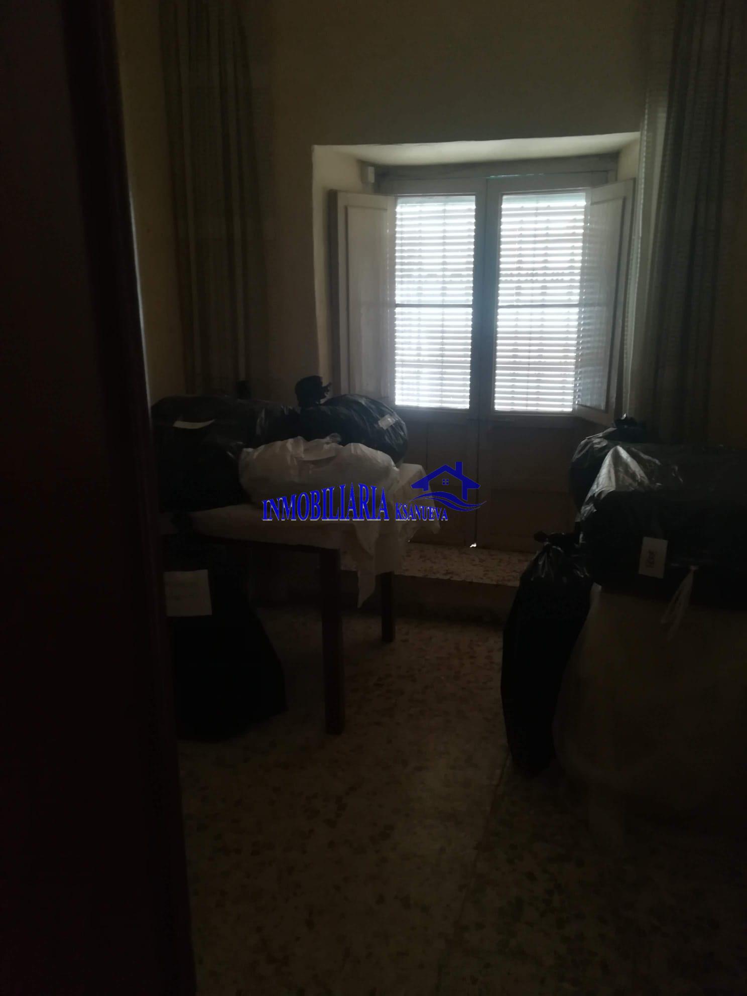 For sale of house in Córdoba