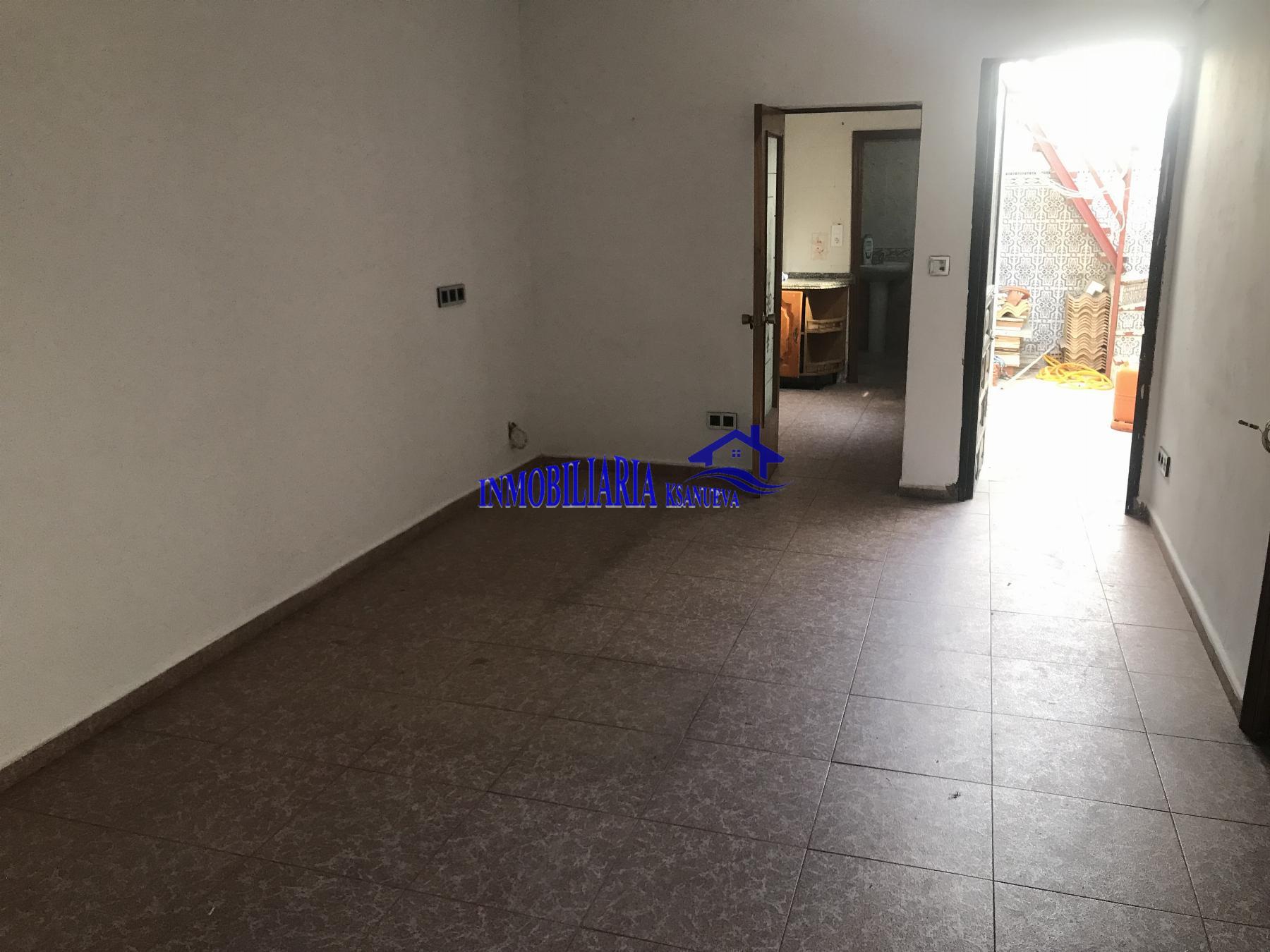 For sale of house in Córdoba