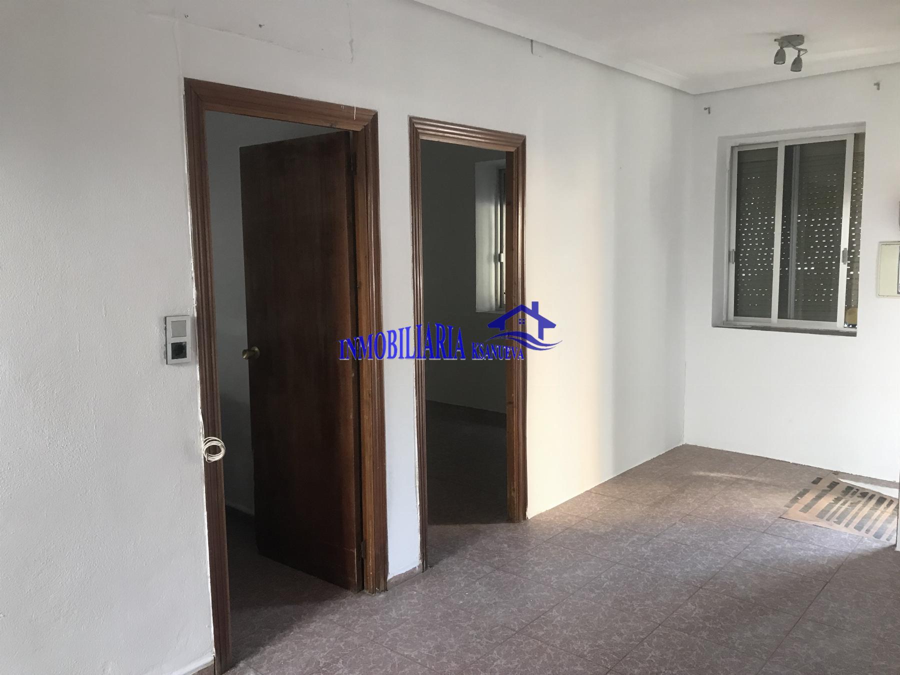 For sale of house in Córdoba