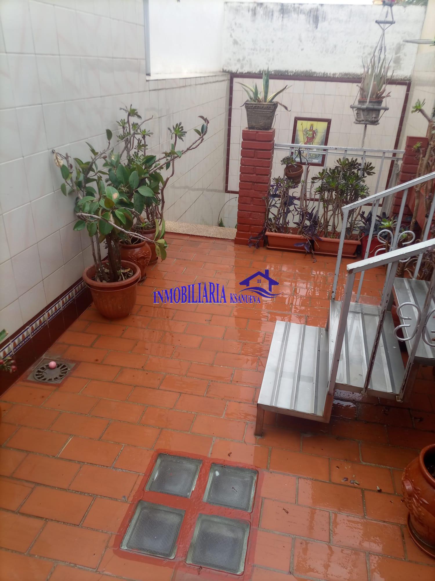 For sale of house in Córdoba