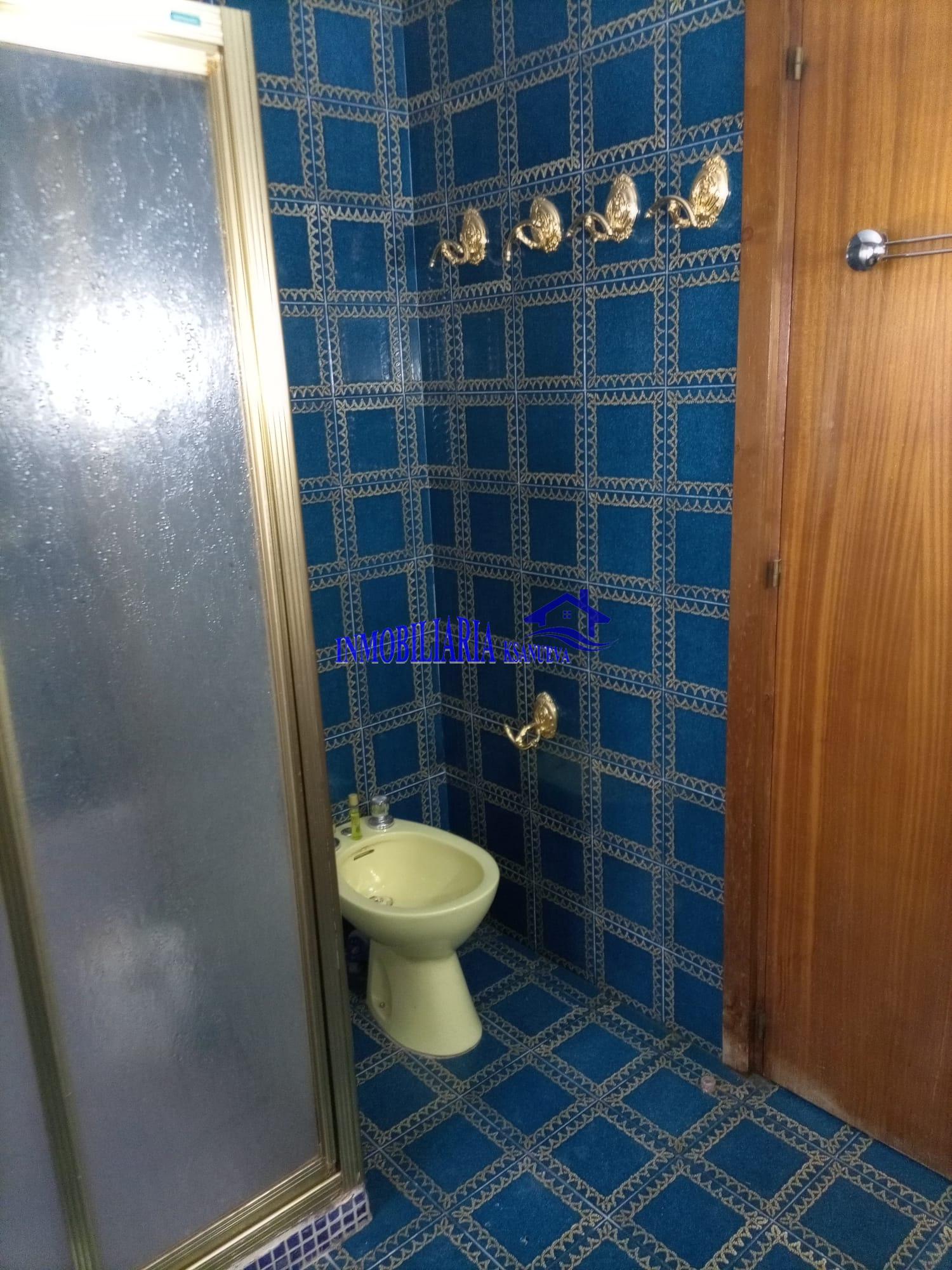 For sale of house in Córdoba