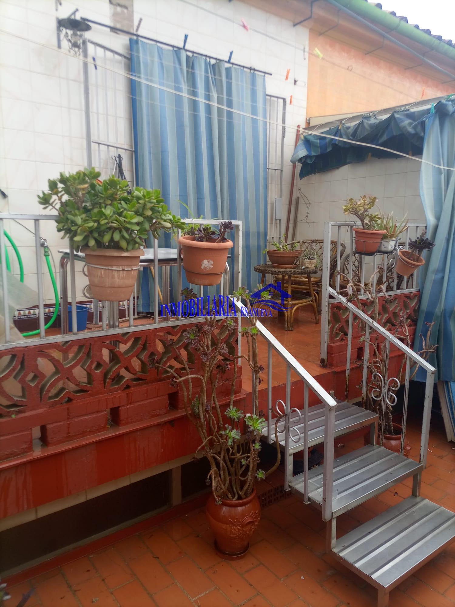 For sale of house in Córdoba