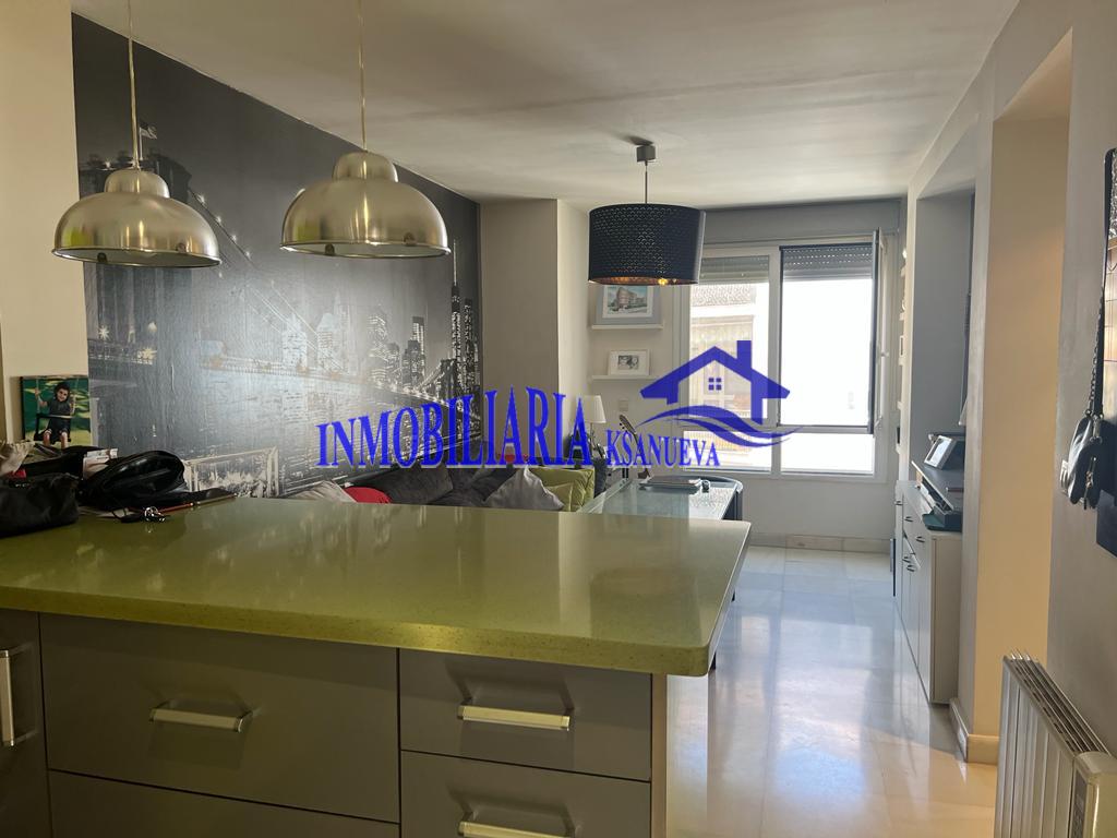 For sale of flat in Córdoba