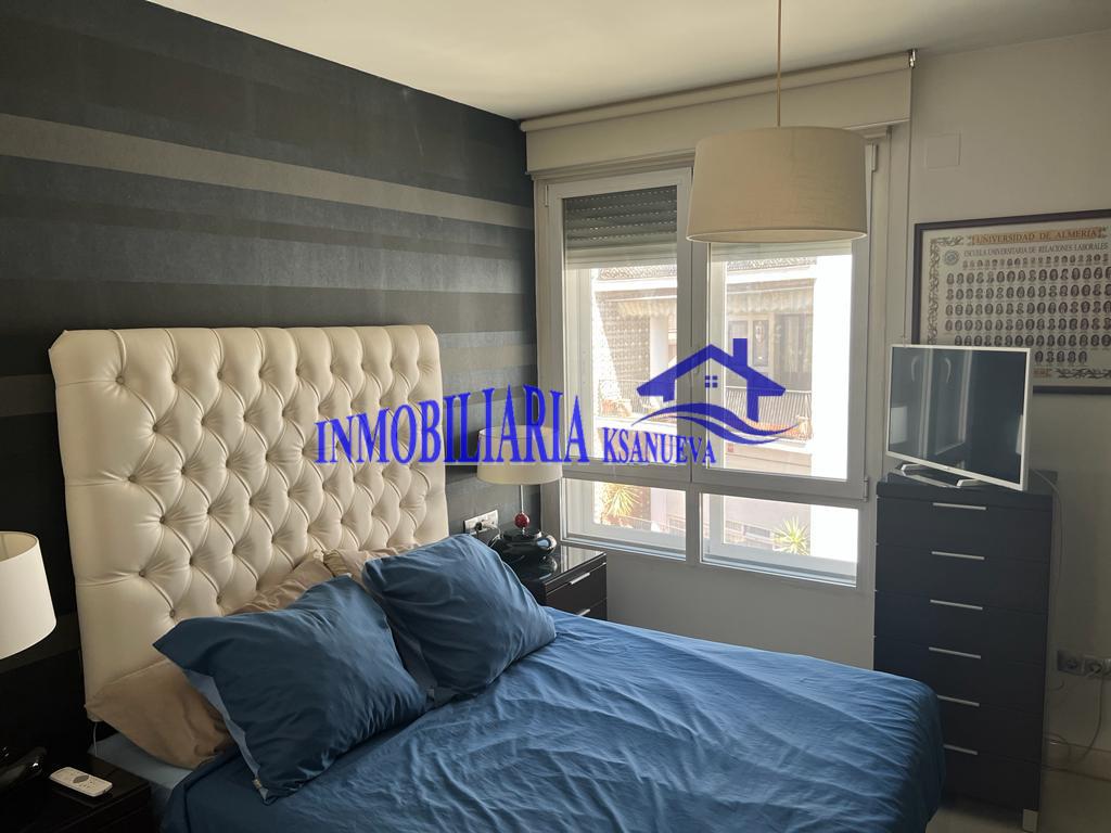For sale of flat in Córdoba