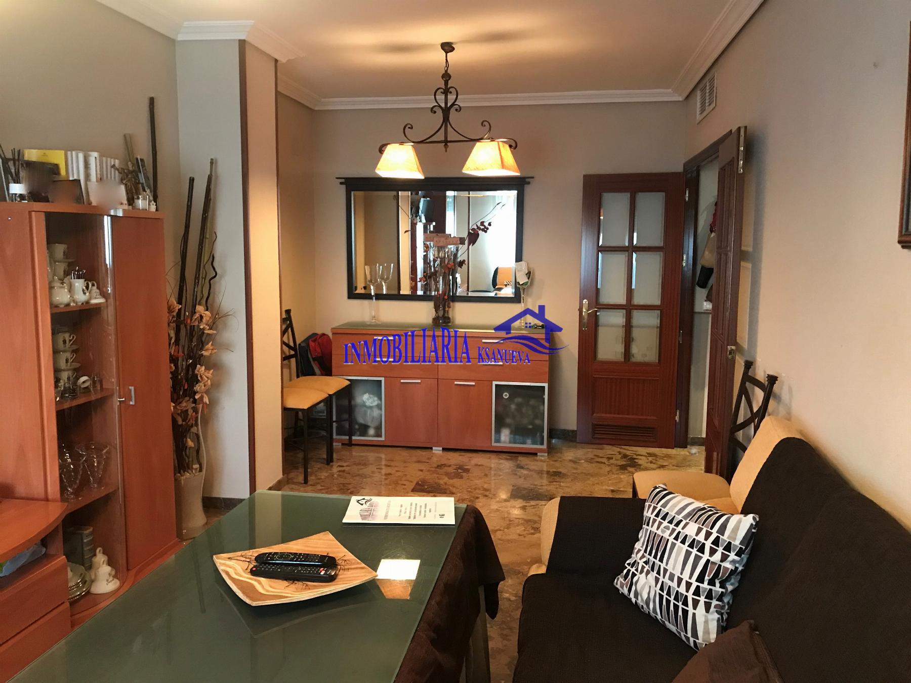 For sale of flat in Córdoba