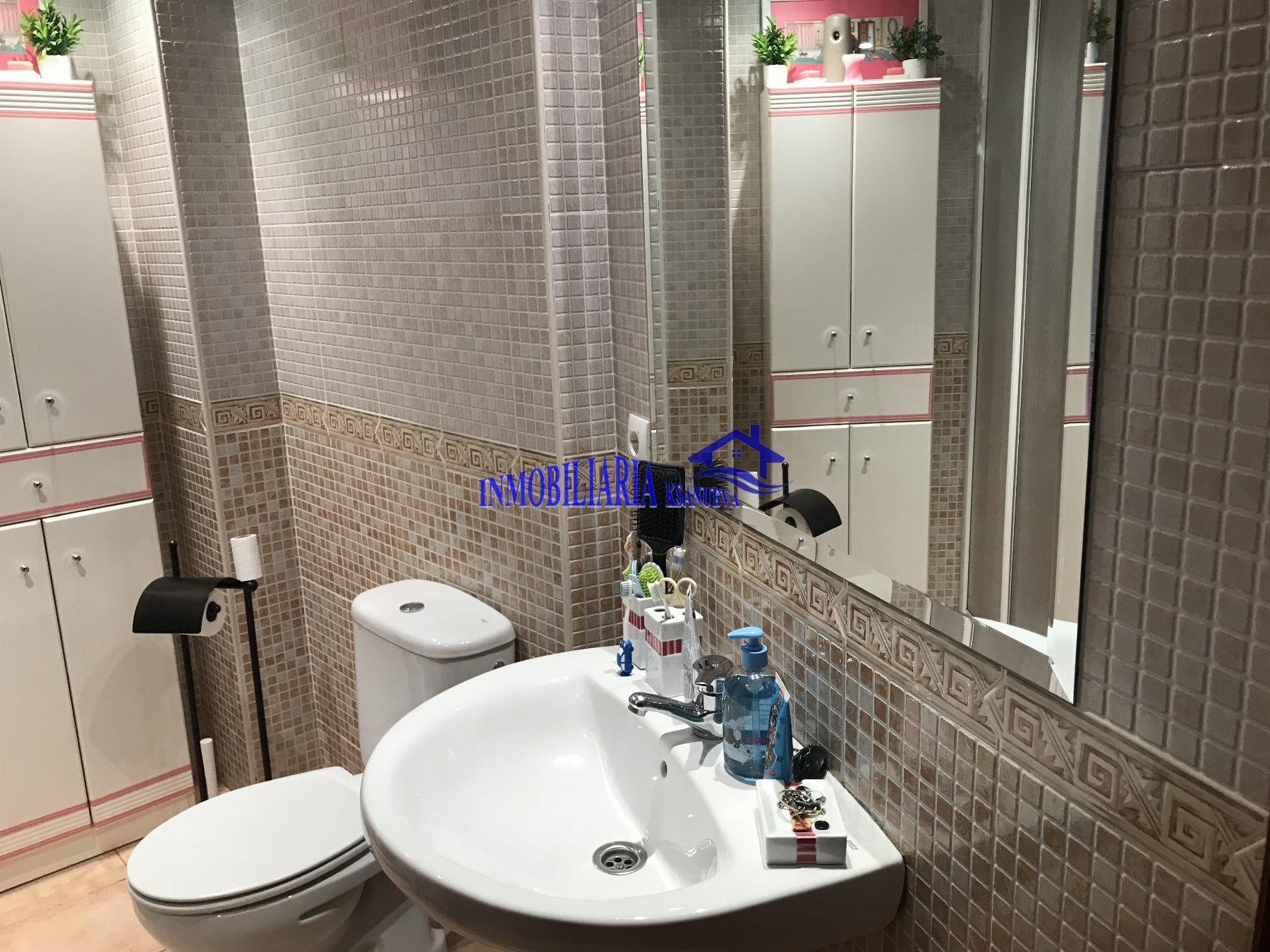 For sale of flat in Córdoba