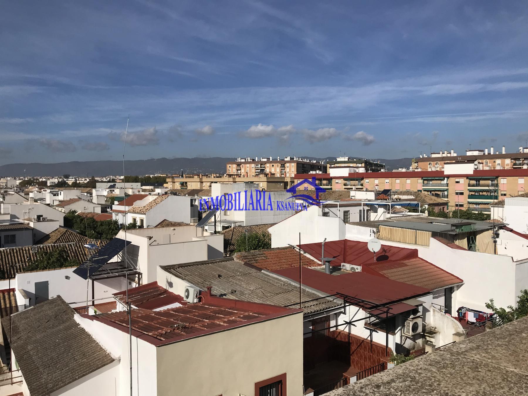 For sale of flat in Córdoba