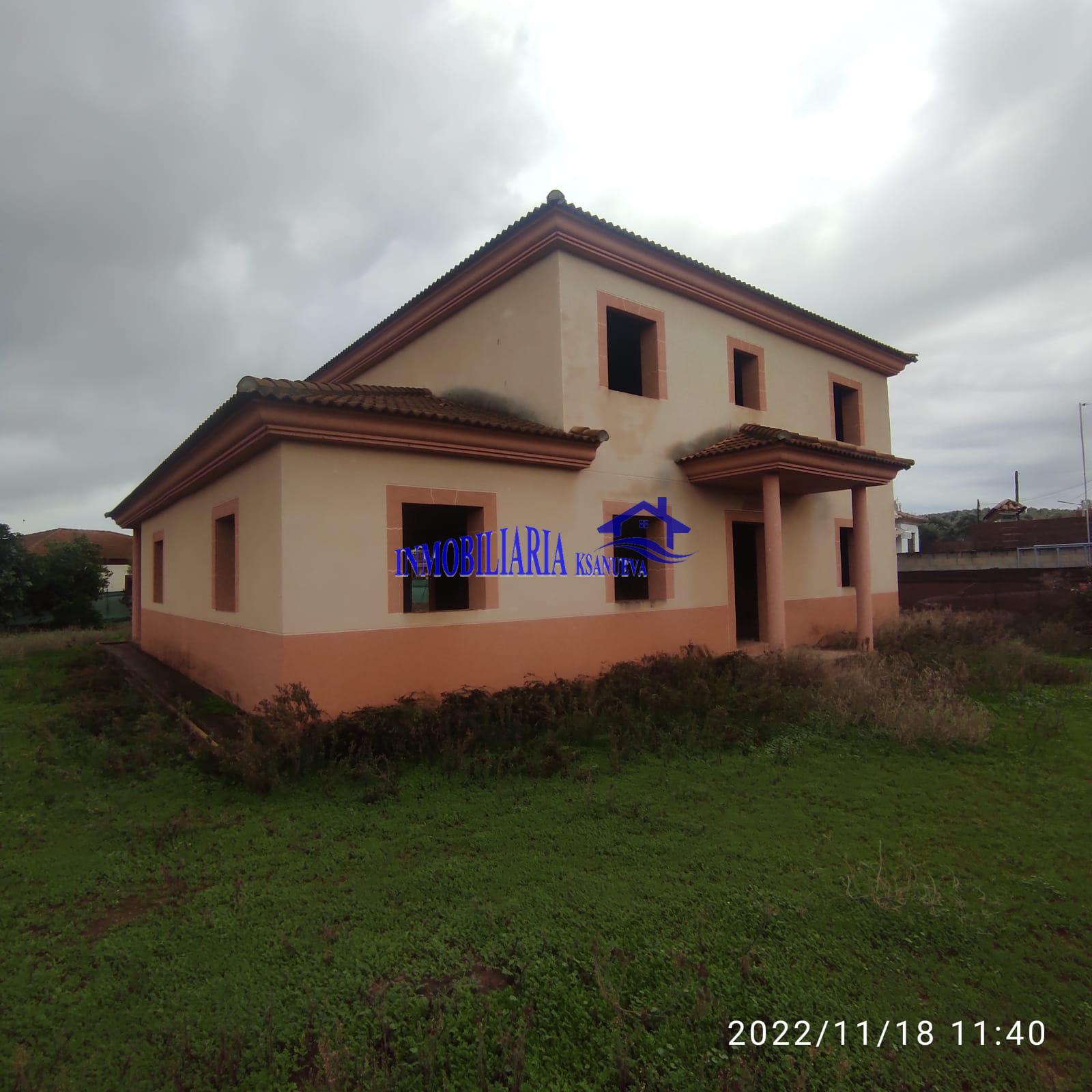 For sale of chalet in Córdoba