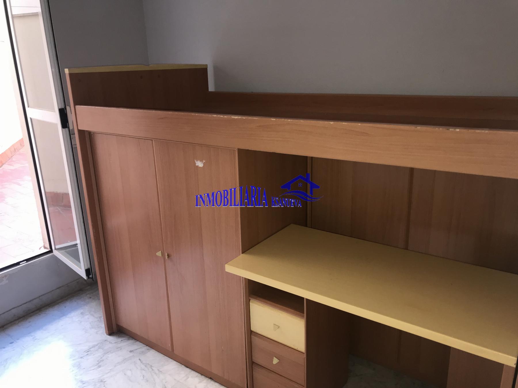 For sale of flat in Córdoba