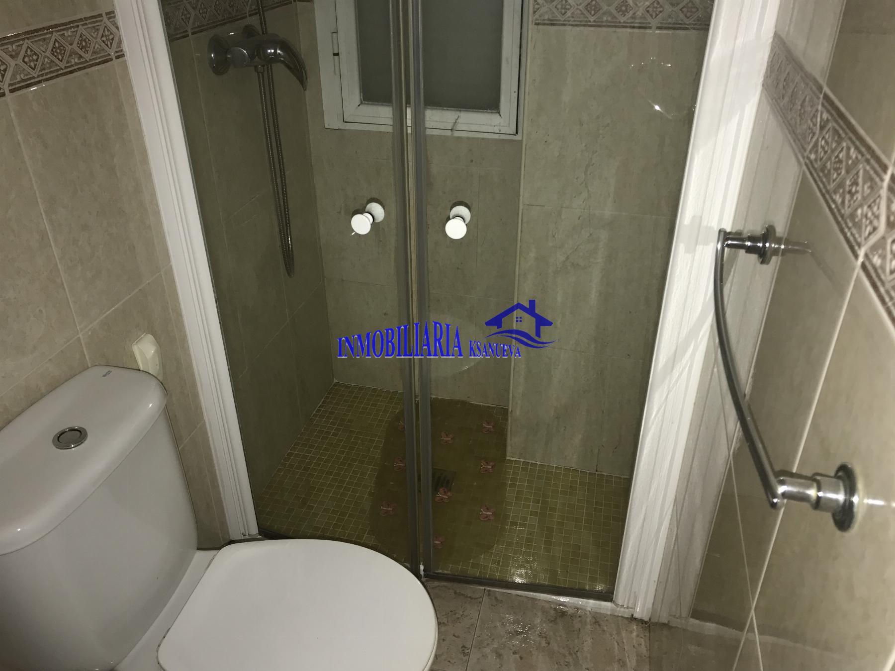 For sale of flat in Córdoba