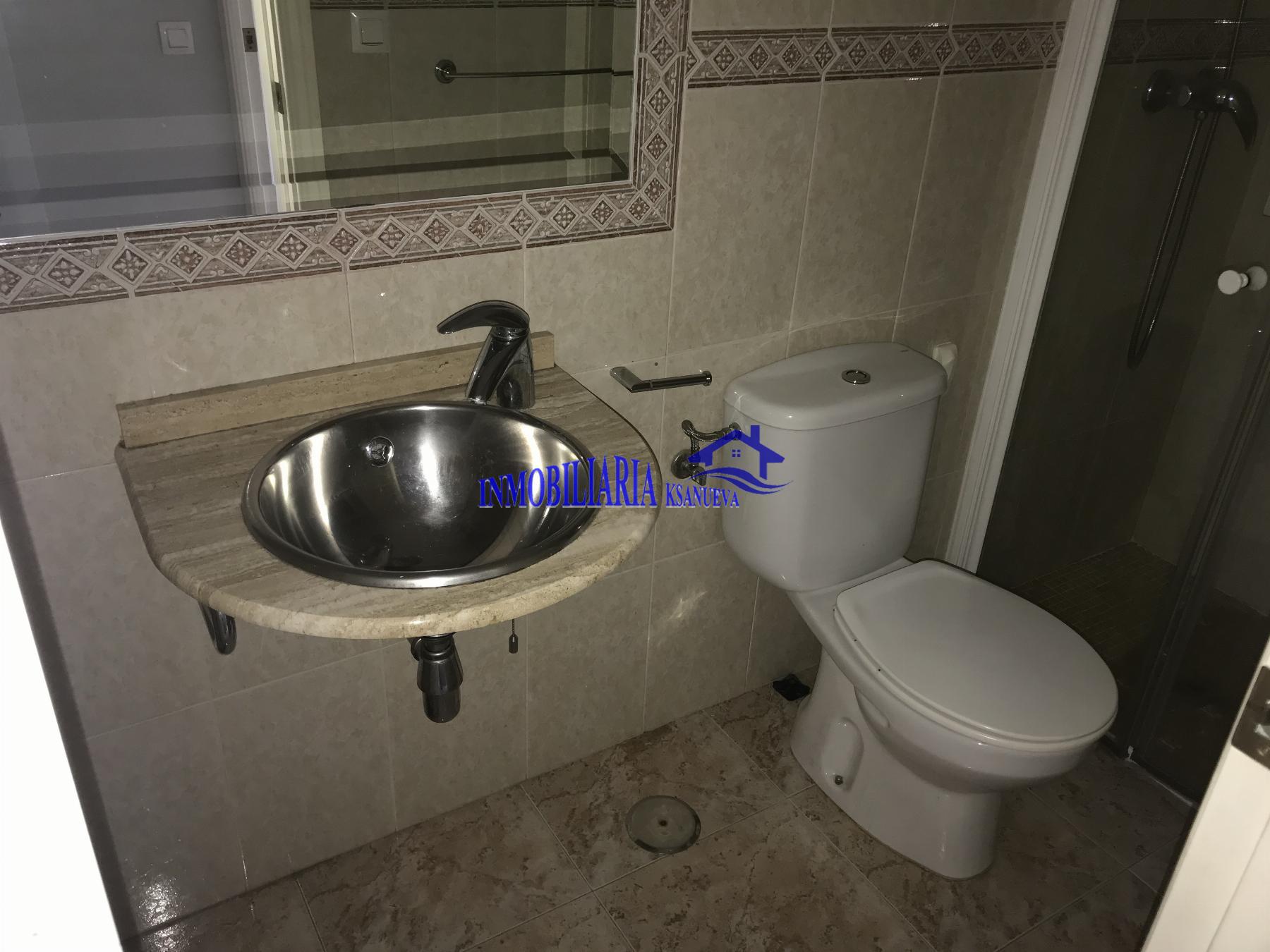 For sale of flat in Córdoba