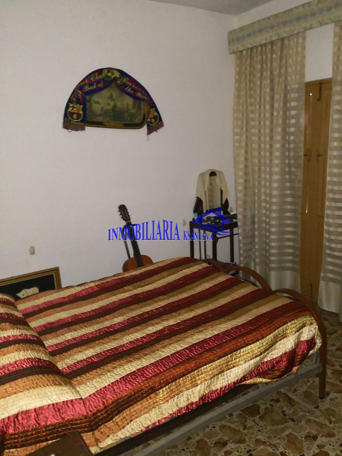 For sale of house in Córdoba