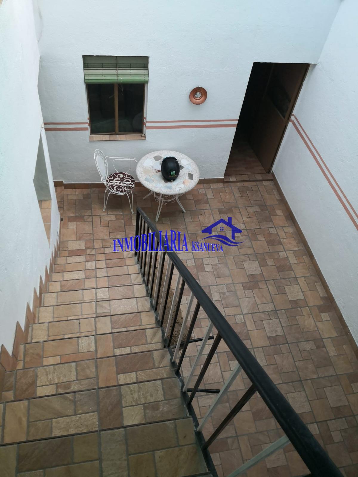 For sale of house in Córdoba