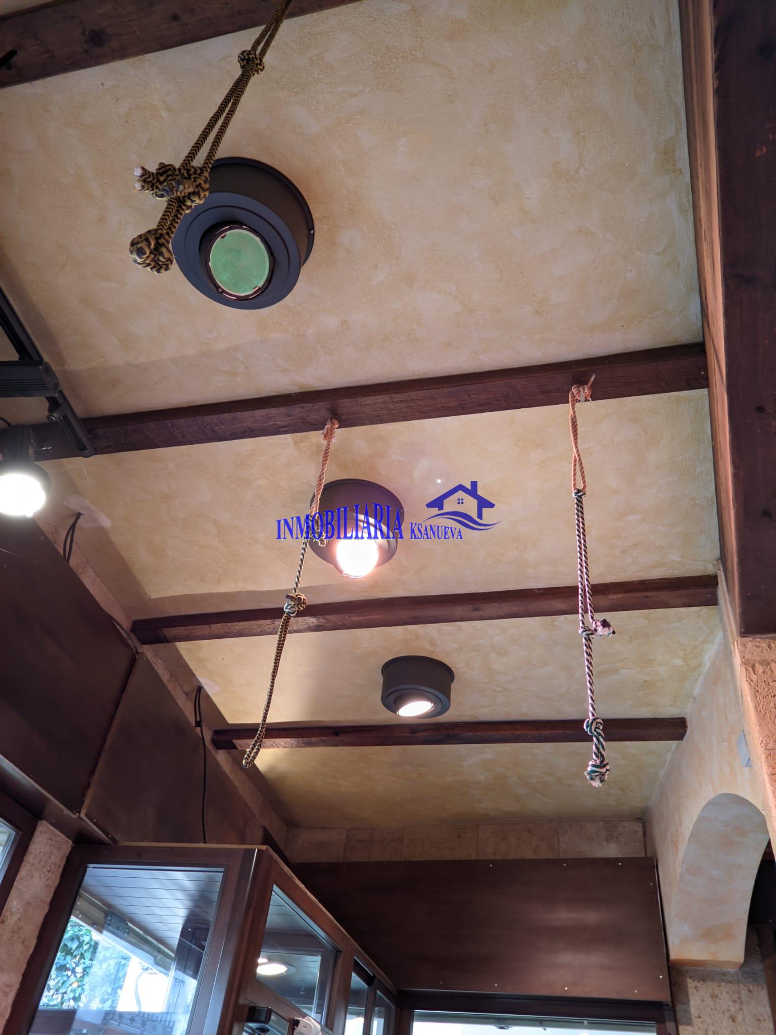 For rent of commercial in Córdoba