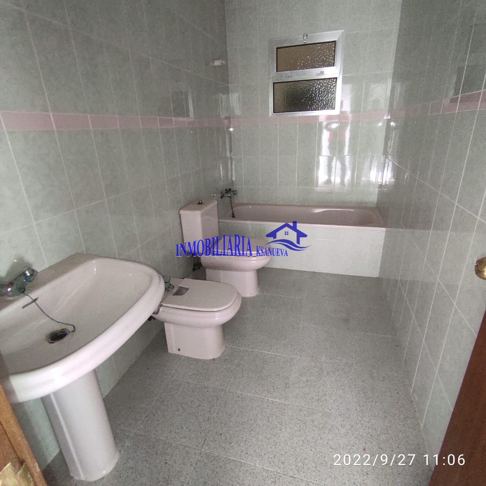For sale of house in Córdoba