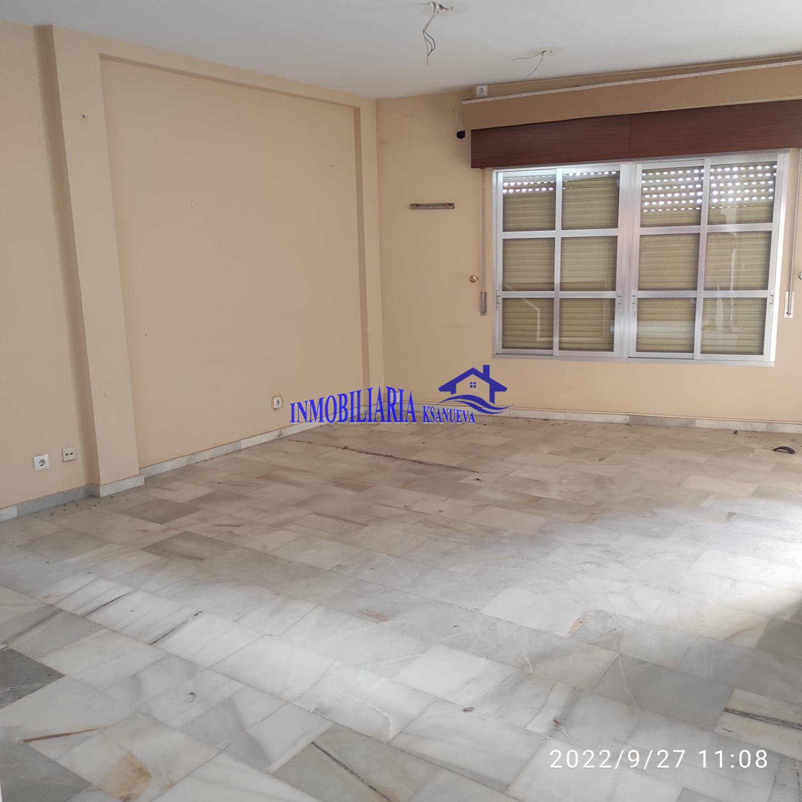 For sale of house in Córdoba