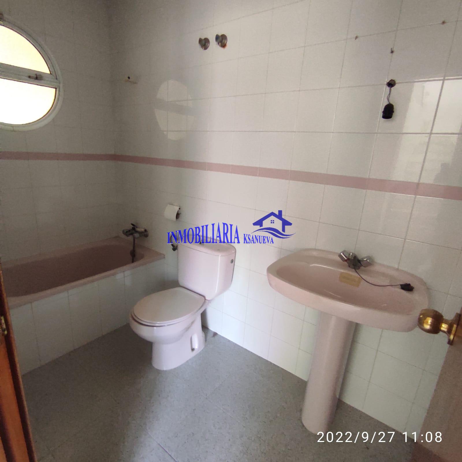 For sale of house in Córdoba