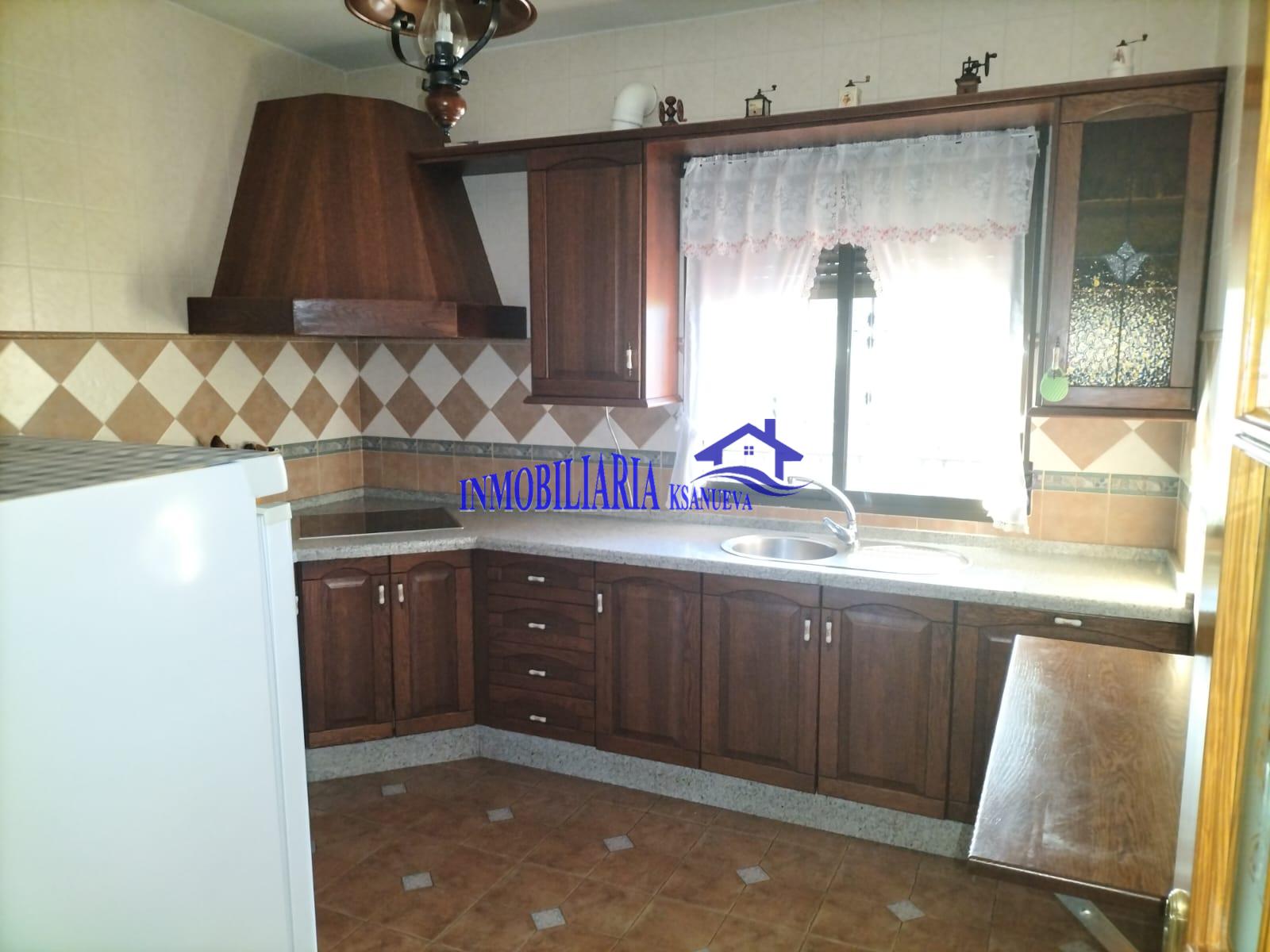 For sale of chalet in Córdoba